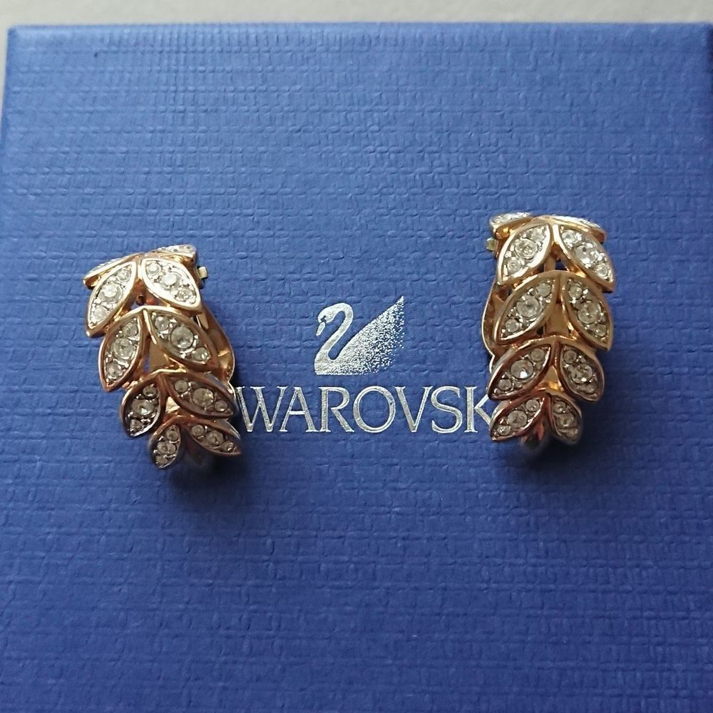 Gold tone leaf Swarovski Clip On earrings - Picture 2 of 11